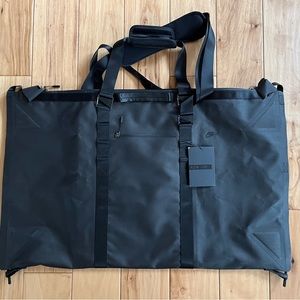 Nike Eugene Duffle Bag NWT! Rare!